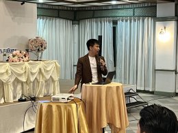 งานDinner talk โดย YEC ฉะเชิงเทรา กับ 2 กูรูในด้านครีเอทีฟ และผู้เชี่ยวชาญด้านรถEV เมื่อวันเสาร์ที่ 2 ก.ย. 2566 ณ โรงแรมซันธารา เวลเนส แอนด์รีสอร์ท กลุ่มนักธุรกิจรุ่นใหม่ YEC ฉะเชิงเทราได้จัดงาน Dinner talk เพื่อเพิ่มพูนประสบการณ์ให้กับสมาชิกกลุ่มและบุคลา