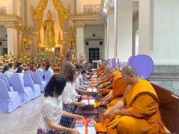 หอการค้าจังหวัดฉะเชิงเทรา ร่วมพิธีเจริญพระพุทธมนต์ เจริญจิตตภาวนา เฉลิมพระเกียรติถวายพระพรชัยมงคลแด่ พระบาทสมเด็จพระเจ้าอยู่หัว และพระบรมวงศานุวงศ์ทุกพระองค์ เนื่องในโอกาสมหามงคลเฉลิมพระชนมพรรษา 6 รอบ 28 กรกฎาคม 2567 วันพฤหัสบดีที่ 28 มีนาคม 2567 เวลา 16.