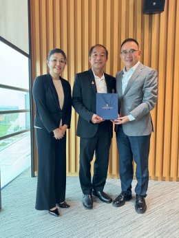 ดร.จิตรกร เผด็จศึก ประธานหอการค้าจังหวัดฉะเชิงเทรา เข้าพบผู้บริหารมหาวิทยาลัยฮ่องกง THE HONG KONG UNIVERSITY OF SCIENCE AND TECHNOLOGY (GUANGZHOU) ที่เมืองกวางโจว สาธารณรัฐประชาชนจีน เพื่อหารือแนวทางความร่วมมือด้านการศึกษาระหว่างจังหวัดฉะเชิงเทรา และมหาวิ