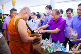 ดร.จิตรกร เผด็จศึก ประธานหอการค้าจังหวัดฉะเชิงเทรา พร้อมคณะ ร่วมกิจกรรมเฉลิมพระเกียรติสมเด็จพระนางเจ้าฯ พระบรมราชินี เนื่องในโอกาสวันเฉลิมพระชนมพรรษา 3 มิถุนายน 2567  เริ่มเวลา 7.30 น. พิธีทำบุญตักบาตร พิธีปล่อยพันธุ์สัตว์น้ำ และพิธีไถ่ชีวิตโคกระบือเพื่อถ