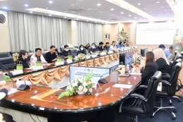 วันศุกร์ที่ 12 มกราคม 2567 เวลา 9:00 น - 12:00 น นายจิตรกร เผด็จศึก ประธานหอการค้าฯ ร่วมประชุมหารือการนำสินค้าเกษตรและผลิตภัณฑ์ชุมชนจำหน่ายในห้างสรรพสินค้าเดอะมอลล์ ณ ห้องประชุมเจ้าเสวย อาคารราชนครินทร์ชั้น 4 มหาวิทยาลัยราชภัฏราชนครินทร์ ตำบลหน้าเมือง อำเ