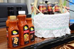 วันศุกร์ที่ 12 มกราคม 2567 เวลา 9:00 น - 12:00 น นายจิตรกร เผด็จศึก ประธานหอการค้าฯ ร่วมประชุมหารือการนำสินค้าเกษตรและผลิตภัณฑ์ชุมชนจำหน่ายในห้างสรรพสินค้าเดอะมอลล์ ณ ห้องประชุมเจ้าเสวย อาคารราชนครินทร์ชั้น 4 มหาวิทยาลัยราชภัฏราชนครินทร์ ตำบลหน้าเมือง อำเ