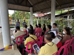 วันจันทร์ที่ 24 มิถุนายน 2567 เวลา 09.00 น. นายจิตรกร เผด็จศึก ประธาน และคณะกรรมการหอการค้า ร่วมประชุมรับฟังความคิดเห็นผู้ประกอบการ ห้างร้าน และผู้อยู่อาศัยบริเวณใกล้เคียงพื้นที่โครงการจัดตั้งศูนย์จำหน่ายสินค้าเกษตรปลอดภัยจังหวัดฉะเชิงเทรา บริเวณด้านข้างส