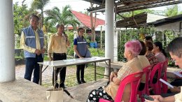 วันจันทร์ที่ 24 มิถุนายน 2567 เวลา 09.00 น. นายจิตรกร เผด็จศึก ประธาน และคณะกรรมการหอการค้า ร่วมประชุมรับฟังความคิดเห็นผู้ประกอบการ ห้างร้าน และผู้อยู่อาศัยบริเวณใกล้เคียงพื้นที่โครงการจัดตั้งศูนย์จำหน่ายสินค้าเกษตรปลอดภัยจังหวัดฉะเชิงเทรา บริเวณด้านข้างส