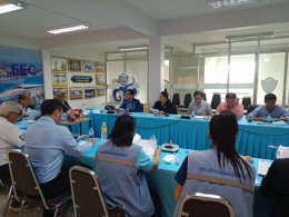 วันพฤหัสบดีที่ 1 กุมภาพันธ์ 2567 เวลา 13.30 น. ประธานและรองประธาน คณะทำงานหอการค้าจังหวัดฉะเชิงเทรา ร่วมประชุมเรื่องการแบ่งหน้าที่การจัดกิจกรรมแต่ละโครงการณ ห้องประชุมสำนักงานหอการค้าจังหวัดฉะเชิงเทรา