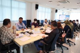 วันพุธที่ 28 กุมภาพันธ์ 2567 เวลา 10.00 น. นายยุทธนา มาตเจือ รองประธานหอการค้า, นางฐิติมา พยัคฆ์จำเริญ กรรมการฝ่ายการค้าYEC ร่วมประชุมคณะทำงานด้านการตลาดระดับจังหวัด ณ ห้องประชุมนนทรี ชั้น 1 สำนักงานพาณิชย์จังหวัดฉะเชิงเทรา