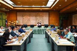 วันพฤหัสบดีที่ 25 เมษายน 2567 เวลา 13.30 น. นายจิตรกรเผด็จศึก ประธานหอการค้าฯ ร่วมประชุมคณะกรรมการบริหารงานกลุ่มจังหวัดแบบบูรณาการ (ก.บ.จ.) กลุ่มจังหวัดภาคตะวันออก 1 (ฉะเชิงเทรา ชลบุรี ระยอง) ครั้งที่ 2/2567 ณ ห้องประชุมชลบุรี ชั้น 3 ศาลากลางจังหวัดชลบุรี