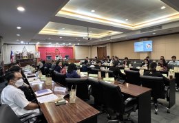 วันพฤหัสบดีที่ 30 พฤษภาคม 2567 เวลา 13.30 น. นายสมพงษ์นำศรีเจริญสุข กรรมการหอการค้าฯ ร่วมประชุมคณะกรรมการศูนย์อำนวยการป้องกันและปราบปรามยาเสพติดจังหวัดฉะเชิงเทรา ณ ห้องประชุมมรุพงษ์ศิริพัฒน์ ชั้น 4 ศาลากลางจังหวัดฉะเชิงเทรา