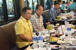 วันศุกร์ที่ 14 มิถุนายน 2567 เวลา 7.00 - 09.00 น. นายจิตรกร เผด็จศึกประธานหอการค้าฯ ร่วมประชุมสภากาแฟประจำปีงบประมาณ 2567 ครั้งที่ 8 ประจำเดือนมิถุนายน 2567 ณสวนวิริยภูมิ ต.บางกนะไห อ.มือง จ.ฉะเชิงเทรา