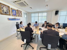 วันศุกร์ที่ 8 พฤศจิกายน 2567 เวลา 10.00 - 12.00 น. นายโชติอนันต์ ปินถานันท์ รองประธานหอการค้าฯ นางสาวชนากานต์ สิงห์สมุทร เลขาธิการ YEC ร่วมประชุมคณะทำงานด้านการตลาดระดับจังหวัด ครั้งที่ 6/2567 ณ ห้องประชุมนนทรี ชั้น 1 สำนักงานพาณิชย์จังหวัดฉะเชิงเทรา อ.เม