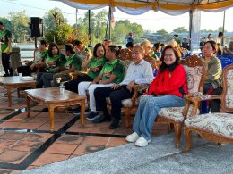 วันอาทิตย์ที่ 10 พฤศจิกายน 2567 เวลา 16.00 น.  ดร.จิตรกร เผด็จศึก ประธานหอการค้าฯ ร่วมพิธีมอบถ้วยรางวัลพระราชทาน ณ เต็นท์พิธีริมแม่น้ำบางปะกง (หน้าร้านโกลเด้น เพลซ สำนักทรัพย์สินพระมหากษัตริย์ จังหวัดฉะเชิงเทรา)