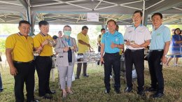 วันจันทร์ที่ 25 พฤศจิกายน 2567 เวลา 08.30 น. หอการค้าจังหวัดฉะเชิงเทรา และผู้ประกอบการรุ่นใหม่ YEC หอการค้าจังหวัดฉะเชิงเทรา  ร่วมต้อนรับ ผู้ว่าราชการจังหวัดฉะเชิงเทรา นายขจรเกียรติ รักพานิชมณี นางปิติมา รักพานิชมณี ณ จวนผู้ว่าราชการจังหวัดฉะเชิงเทรา หอกา