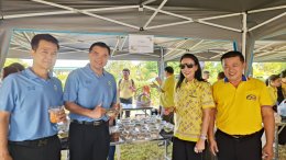 วันจันทร์ที่ 25 พฤศจิกายน 2567 เวลา 08.30 น. หอการค้าจังหวัดฉะเชิงเทรา และผู้ประกอบการรุ่นใหม่ YEC หอการค้าจังหวัดฉะเชิงเทรา  ร่วมต้อนรับ ผู้ว่าราชการจังหวัดฉะเชิงเทรา นายขจรเกียรติ รักพานิชมณี นางปิติมา รักพานิชมณี ณ จวนผู้ว่าราชการจังหวัดฉะเชิงเทรา หอกา