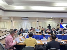 วันอังคารที่ 26 พฤศจิกายน 2567 เวลา 10.00 น.ดร. จิตรกร เผด็จศึก ประธานหอการค้าฯ ร่วมการประชุมคณะกรรมการร่วมภาครัฐและเอกชนเพื่อแก้ไขปัญหาทางเศรษฐกิจกลุ่มจังหวัดภาคตะวันออก 1 (กรอ.กลุ่มจังหวัดภาคตะวันออก 1) ครั้งที่ 1/2568 ณ ห้องประชุมพิพิธโภไคย ชั้น 3 ศาลา