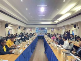 วันอังคารที่ 26 พฤศจิกายน 2567 เวลา 10.00 น.ดร. จิตรกร เผด็จศึก ประธานหอการค้าฯ ร่วมการประชุมคณะกรรมการร่วมภาครัฐและเอกชนเพื่อแก้ไขปัญหาทางเศรษฐกิจกลุ่มจังหวัดภาคตะวันออก 1 (กรอ.กลุ่มจังหวัดภาคตะวันออก 1) ครั้งที่ 1/2568 ณ ห้องประชุมพิพิธโภไคย ชั้น 3 ศาลา