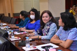 วันพุธที่ 4 ธันวาคม 2567 เวลา 10.30 น. ดร.จิตรกร เผด็จศึก ประธานหอการค้าฯร่วมประชุมสมาชิกชมรมแม่บ้านมหาดไทยจังหวัดฉะเชิงเทรา ครั้งที่ 3/2567  ณ ห้องประชุมมรุพงษ์ศิริพัฒน์ ชั้น 4 ศาลากลางจังหวัดฉะเชิงเทรา