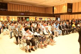 วันพุธที่ 22 มกราคม 2568 เวลา 9.30 - 16.00 น. นายวสันต์ ศิรินภารัตน์ รองประธาน ร่วมงานมหกรรมการพัฒนาคุณภาพชีวิตคนแปดริ้ว ภายใต้การขับเคลื่อนแผนปฏิบัติการ ด้านการพัฒนาสังคมจังหวัด ปึงบประมาณ พ.ศ. 2568และ และ ร่วมลงนามบันทึกข้อตกลง MOU ความร่วมมือทางวิชาการ