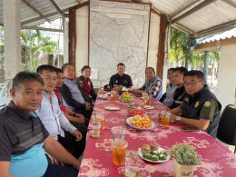 วันพุธที่ 22 มกราคม 2568 เวลา 13.30 - 16.30 น. นายทนงศักดิ์ ทรัพย์เฟื่องฟู กรรมการหอการค้า ร่วมประชุมคณะกรรมการขับเคลื่อนการส่งเสริมพืชสมุนไพรในจังหวัดฉะเชิงเทรา ครั้งที่ 1/2567 ณ ห้องประชุมพระยาศรีสุนทรโวหารฯ (น้อย อาจารยางกูร) ชั้น ๑ ศาลากลางจังหวัดฉะเช