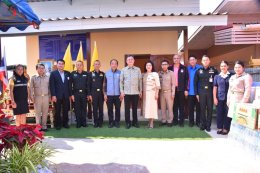 วันพุธที่ 5 กุมภาพันธ์ พ.ศ. 2568 เวลา 13.30 น. ดร.จิตรกร เผด็จศึกประธานและคณะกรรมการหอการค้า ร่วมเป็นเกียรติโครงการ Green Universal Design บ้านที่ปลอดภัยสำหรับเด็ก ณ บ้านเลขที่ 9 ถนนสวนประดู่ ต.บางคล้า อ.บางคล้า จ.ฉะเชิงเทรา  หอการค้าจังหวัดฉะเชิงเทรา สนั