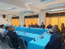 หอการค้าจังหวัดฉะเชิงเทรา ลงนามบันทึกข้อตกลงความร่วมมือโครงการส่งเสริมด้านการศึกษาด้านส่งออก (สินค้า ชุมชน) และด้านการท่องเที่ยว ระหว่าง หอการค้าจังหวัดฉะเชิงเทรา ร่วมกับ สมาคมส่งเสริมมิตรภาพเศรษฐกิจและวัฒนธรรมไทยจีน ในวันอังคารที่ 11 กุมภาพันธ์ 2568 เวลา