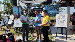 หอการค้าจังหวัดฉะเชิงเทรา ร่วมกับศูนย์ศิลปวัฒนธรรมและท้องถิ่นสาขาทัศนศิลป์และมีเดียอาร์ต มหาวิทยาลัยราชภัฏราชนครินทร์ กำหนดจัดงาน สร้างสรรค์งานศิลปะ เพื่อชุมชน กับลูกศิลปิน เพื่อส่งเสริมเยาวชน ให้รู้จักงานสร้างสรรค์ศิลปะ ได้อย่างถูกต้อง กำหนดจัดงานในวันอั