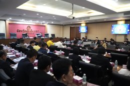 วันอาทิตย์ที่ 23 กุมภาพันธ์ 2568 เวลา 9.00 - 12.00 น. ดร.จิตรกร เผด็จศึก ประธานหอการค้าฯ ร่วมประชุมและศึกษาดูงานของคณะ กรรมาธิการศึกษาการจัดการและติดตามการบริหารงบประมาณสภาผู้แทนราษฎร ณ ห้องมรุพงษ์ศิริพัฒน์ ชั้น 4 ศาลากลางจังหวัดฉะเชิงเทรา