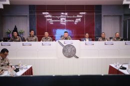  วันจันทร์ที่ 24 กุมภาพันธ์ 2568 เวลา 13.30 น.ดร.จิตรกร เผด็จศึก ประธานหอการค้าฯ และนางสาวปคุณา บุญก่อเกื้อ รองประธานหอการค้าฯ ร่วมประชุมคณะกรรมการตรวจสอบและติดตามการบริหารงานตำรวจ จังหวัดฉะเชิงเทรา  ครั้งที่ 1/2568 ณ ห้องประชุมจินดาหลวง สถานีตำรวจภูธรจัง