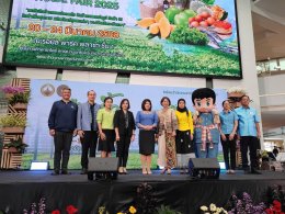 วันพฤหัสบดีที่ 20 มีนาคม 2568 เวลา 14.00 น. นายจอมพงษ์ ชูทับทิม เลขาธิการหอการค้าฯ ร่วมพิธีเปิดงานแสดงและจำหน่ายสินค้างาน "แปดริ้ว Trade Fair 2025" ณ รอยัล พาร์ค พลาซ่า ชั้น 1 ศูนย์การค้าพาราไดซ์ พาร์ค แขวงหนองบอน เขตประเวศ กรุงเทพมหานคร