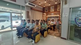 หอการค้าจังหวัดฉะเชิงเทรา จัดกิจกรรมสืบสานประเพณีสงกรานต์และรดน้ำขอพรผู้ใหญ่ ประจำปี พ.ศ 2569 ซึ่งเป็นประเพณีวันขึ้นปีใหม่ของไทยและเพื่อเป็นการร่วมสืบสานวัฒนธรรมอันดีงาม  ในวันศุกร์ที่ 17 เมษายน 2569 เวลา 10.00 น.ณ อาคารหอการค้าจังหวัดฉะเชิงเทรา