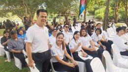 วันจันทร์ที่ 20 เมษายน 2569 เวลา 17.00 น.นายยุทธนา มาตเจือ ประธานร่วมแถลงข่าวและคณะกรรมการหอการค้า ร่วมพิธีแถลงข่าว กิจกรรมวิ่งเพื่อการท่องเที่ยวเชิงกีฬา 3 สมุทร 8 ริ้ว Night RUN ภายใต้โครงการส่งเสริมการท่องเที่ยวเชิงธุรกิจ ณ บริเวณสวนสมเด็จพระศรีนครินทร์