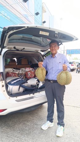 หอการค้าจังหวัดฉะเชิงเทรา ทำโครงการยกระดับสินค้า เพื่อการเกษตรจังหวัดฉะเชิงเทรา เอาใจ️คนรักทุเรียน  โดยการส่งเสริมการจำหน่ายทุเรียน (หมอนทอง)ในพื้นที่ อำเภอท่าตะเกียบ จังหวัดฉะเชิงเทรา เพื่อช่วยเหลือเกษตรกรผู้ปลูกทุเรียน จากสวนเกษตรกรโดยตรงกรรมการท่านใด