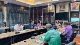 วันศุกร์ที่ 20 มิถุนายน 2568 เวลา 14.00 น. ดร.จิตรกร เผด็จศึก ประธานอาวุโสหอการค้า ฯ ร่วมประชุมคณะกรรมการคัดเลือกโอทอปเทรดเดอร์ระดับจังหวัด จังหวัดฉะเชิงเทรา ณ ห้องประชุมสำนักงานพัฒนาชุมชนจังหวัดฉะเชิงเทรา ประธานประธาน