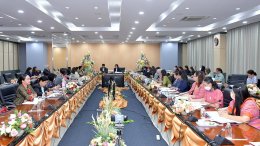 วันพุธที่ 25 มิถุนายน  2568 เวลา 9.00  15.00 น. ดร.นาฎฤดี จิตรรังสรรค์   รองประธานหอการค้าฝ่ายการศึกษาฯ  เข้าร่วมเป็นผู้ทรงคุณวุฒิ ในโครงการส่งเสริมการเรียนรู้ชุมชนเพื่อการจัดการทรัพยากรอย่างยั่งยืน ภายใต้กิจกรรมการขับเคลื่อนการพัฒนาคุณภาพชีวิตของคนทุกช่ว