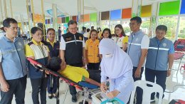  หอการค้าจังหวัดฉะเชิงเทรา ร่วมกับโรงพยาบาลพุทธโสธรและกาชาดจังหวัดฉะเชิงเทรา จัดกิจกรรม บริจาคโลหิต ภายใต้ "โครงการรวมพลังคนไทย บริจาคโลหิตในรหัสโครงการ 0J 0414 (ศูนย์เจ ศูนย์สี่หนึ่งสี่)  เพื่อรณรงค์ส่งเสริมให้เครือข่ายสมาชิกผู้ประกอบการหอการค้าจังห