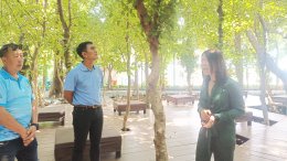 นายยุทธนา มาตเจือประธาน นายทนงศักดิ์ทรัพย์เฟื่องฟูรองประธานหอการค้าไปดูสถานที่การจัดประชุมสัญจร ที่แสนภูดาษ เฮลท์แอนด์เวลเนส คลับ เลขที่ 118 ถึง 118/1 หมู่ 4 ตำบลลาดขวาง อำเภอบ้านโพธิ์จังหวัดฉะเชิงเทรา
