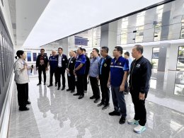 นายยุทธนา มาตเจือประธานหอการค้า และคณะกรรมการหอการค้าร่วมศึกษาดูงาน ณ โรงงานผลิตรถยนต์ไฟฟ้าแห่งแรกของประเทศไทย และแห่งแรกของอาเซียน BYD ( บริษัท บีวายดี ออโต้ (ประเทศไทย) จำกัด จังหวัดระยอง ในวันศุกร์ที่ 19 กันยายน 2568 เวลา 13:30 -15:30น.   จัดโดย กลุ่มผ