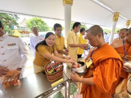 วันอาทิตย์ที่ 28 กรกฎาคม 2567 เวลา 07.00 น.ประธานหอการค้าจังหวัดฉะเชิงเทรา และคณะ ร่วมพิธีเจริญพระพุทธมนต์และพิธี ทำบุญตักบาตร ณ วัดโสธรวรารามวรวิหาร  (ศาลาอัญเชิญหลวงพ่อพุทธะโสธรขึ้นจากแม่น้ำบางปะกง) เพื่อถวายพระราชกุศล พระบาทสมเด็จพระเจ้าอยู่หัว เนื่องใ