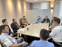 ร่วมสวัสดีปีใหม่และแสดงความยินดี พลตำรวจตรี เกรียงไกร บุญซ้อน ผู้บังคับการตำรวจภูธรจังหวัดฉะเชิงเทรา(เพิ่งมาดำรงตำแหน่ง) ในวันอังคารที่ 21 มกราคม 2568 เวลา 13.00 น.ณ กองบังคับการตำรวจภูธรจังหวัดฉะเชิงเทรา ต.บางแก้ว อ.เมือง จ.ฉะเชิงเทรา