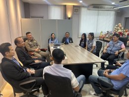 ร่วมสวัสดีปีใหม่และแสดงความยินดี พลตำรวจตรี เกรียงไกร บุญซ้อน ผู้บังคับการตำรวจภูธรจังหวัดฉะเชิงเทรา(เพิ่งมาดำรงตำแหน่ง) ในวันอังคารที่ 21 มกราคม 2568 เวลา 13.00 น.ณ กองบังคับการตำรวจภูธรจังหวัดฉะเชิงเทรา ต.บางแก้ว อ.เมือง จ.ฉะเชิงเทรา