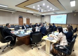       หอการค้าจังหวัดฉะเชิงเทรา ในนามคณะกรรมการ กกร.จังหวัด ประชุมคณะกรรมการ กกร.จังหวัดฉะเชิงเทรา ครั้งที่ 1/2567 เมื่อวันพฤหัสบดีที่ 22 กุมภาพันธ์ 2567 เวลา 10.00 น. ห้องประชุมสุนทรพิพิธ ชั้น 3 ศาลากลางจังหวัดฉะเชิงเทรา โดยหอการค้าฯ มีประเด็นนำเสนอเข้าส