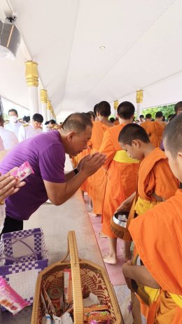 วันอังคารที่ 3 มิถุนายน 2568 เวลา 7.30 น. นายยุทธนา มาตเจือ ประธานหอการค้าจังหวัดฉะเชิงเทรา พร้อมด้วยคณะกรรมการฯ เข้าร่วมพิธีเจริญพระพุทธมนต์และทำบุญตักบาตรถวายพระราชกุศลเฉลิมพระเกียรติสมเด็จพระนางเจ้าฯ พระบรมราชินี เนื่องในโอกาสวันเฉลิมพระชนมพรรษา 3 มิถุ