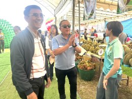 หอการค้าจังหวัดฉะเชิงเทรา ร่วม เปิดงานเทศกาลทุเรียน ท่าตะเกียบ จังหวัดฉะเชิงเทรา ในโครงการจัดงานวันเกษตรและประกวดพืชผลทางการเกษตรของดีอำเภอตะเกียบ ประจำปี 2568 วันที่ 7 มิถุนายน 2568 เวลา 9.30 น.ณ ลานเอนกประสงค์บ้านดากาาะกระทิงต.คลองตะเกรา อ. ท่าตะเกียบ จ