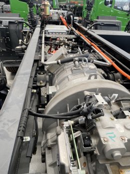 ระหว่างวันที่ 17-19 มิถุนายน 2567 ดร.จิตรกร เผด็จศึก ประธานหอการค้าจังหวัดฉะเชิงเทรา เดินทางไปศึกษาดูงานโรงงานผลิตรถบรรทุกที่ขับเคลื่อนด้วยพลังงานระบบไฟฟ้า ในเมืองหูเป่า สาธารณรัฐประชาชนจีน พร้อมร่วมประชุมกับทีมผู้บริหารของบริษัทฯ เพื่อนำมาพัฒนา การแปรงรถ