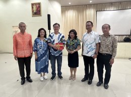 นายจิตรกร เผด็จศึก ประธานหอการค้าจังหวัดฉะเชิงเทรา ร่วมงานเนื่องในโอกาสที่ นายขจรเกียรติ รักพานิชมณี ผู้ว่าราชการจังหวัดฉะเชิงเทรา ย้ายไปดำรงตำแหน่งผู้ว่าราชการจังหวัดนครศรีธรรมราช หัวหน้าส่วนราชการที่ย้ายไปดำรงตำแหน่งใหม่ และมุทิตาจิตแด่ผู้เกษียณอายุราชก