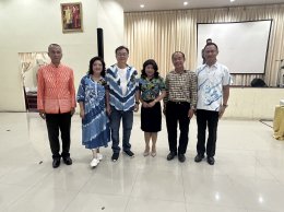 นายจิตรกร เผด็จศึก ประธานหอการค้าจังหวัดฉะเชิงเทรา ร่วมงานเนื่องในโอกาสที่ นายขจรเกียรติ รักพานิชมณี ผู้ว่าราชการจังหวัดฉะเชิงเทรา ย้ายไปดำรงตำแหน่งผู้ว่าราชการจังหวัดนครศรีธรรมราช หัวหน้าส่วนราชการที่ย้ายไปดำรงตำแหน่งใหม่ และมุทิตาจิตแด่ผู้เกษียณอายุราชก