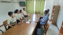 วันอังคารที่ 2 มกราคม 2567 เวลา 13.00 น. หน่วยงานสงเคราะห์ทหารผ่านศึกเขตชลบุรี เข้าพบ ดร.จิตรกร เผด็จศึก ประธานหอการค้าจังหวัดฉะเชิงเทรา และนายยุทธนา มาตเจือ รองประธานหอการค้าจังหวัดฉะเชิงเทรา เพื่อมอบกระเช้าสวัสดีปีใหม่ พร้อมเชิญชวนร่วมงานวันทหารผ่านศึก 