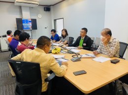 วันพฤหัสบดีที่ 11 มกราคม 2567 เวลา 11.00 น. นายจิตรกร เผด็จศึก ประธานหอการค้าจังหวัดฉะเชิงเทรา ร่วมประชุมหารือการขับเคลื่อนยกระดับเมืองและกระตุ้นเศรษฐกิจท้องถิ่นอย่างยั่งยืน ร่วมกับหน่วยภาครัฐและเอกชนที่เกี่ยวข้อง ณ ห้องประชุม one plan  สำนักงานจังหวัดฉะเ