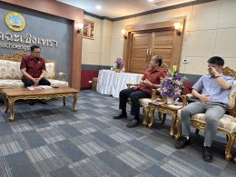 หอการค้าจังหวัดฉะเชิงเทรา ร่วมกับ ศึกษาธิการจังหวัดฉะเชิงเทรา เข้าพบ นายชลธี ยังตรง ผู้ว่าราชการจังหวัดฉะเชิงเทรา เพื่อแจ้งการดำเนินโครงการส่งเสริมทุนการศึกษาต่อในระดับปริญญาตรี ณ วิทยาลัย Hefei และมหาวิทยาลัย Anhui ประเทศจีน ให้กับนักเรียนในจังหวัดฉะเชิง