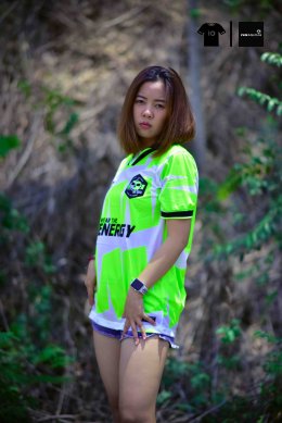 Review:  เสื้อ Volt United