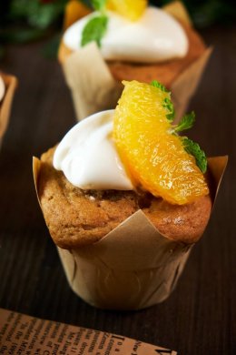 LOW-FAT YOGURT MUFFIN